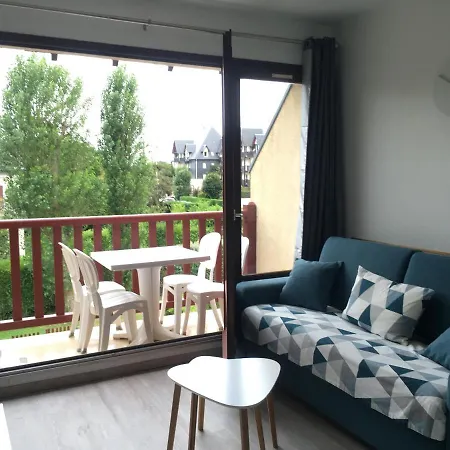 Cabourg, T2 Parfait Pour Vous ! Proche Et Centre-ville, 2 A 4 Pers. Apartment Cabourg